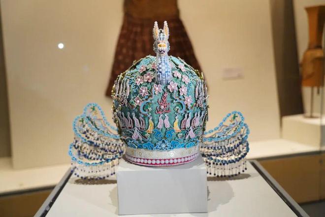 宋代皇后龙凤花钗冠”立体冰箱贴太美了！瓦力棋牌游戏重磅联名！来自西湖边的“(图4)